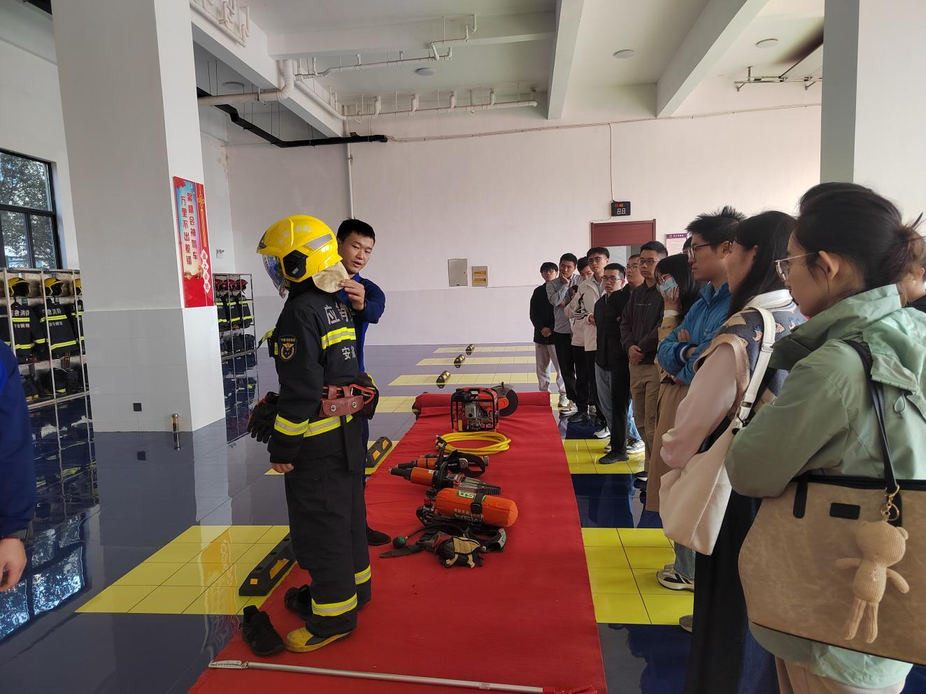 設計團支部開展“消防安全在我心,青春力量共守護”