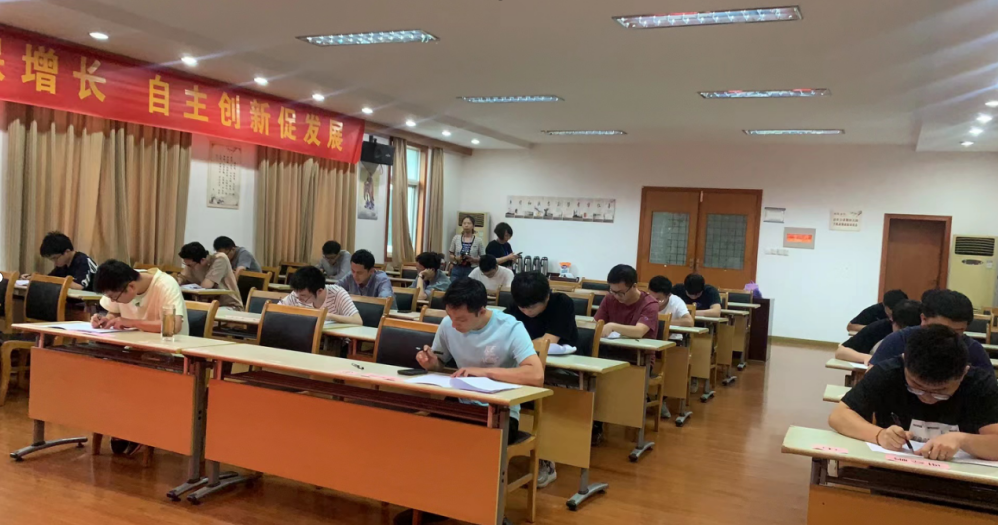 技術比武練兵忙,設計人員本領強