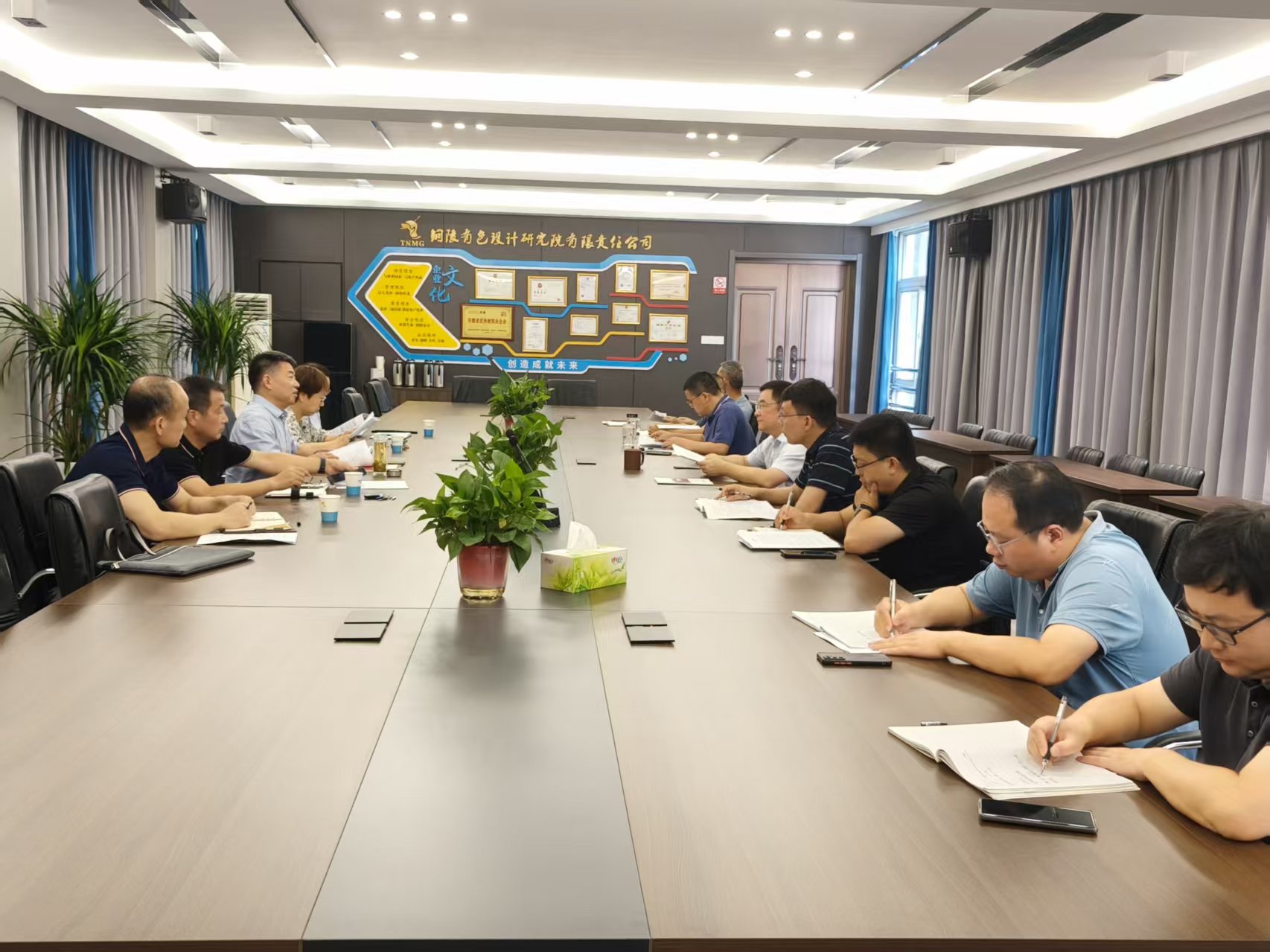 5d66ee05f6ad70f26f6d75836ccae31